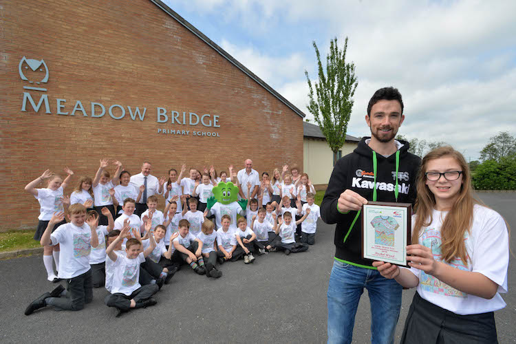 Local primary school scores top marks in Aer Lingus art competition